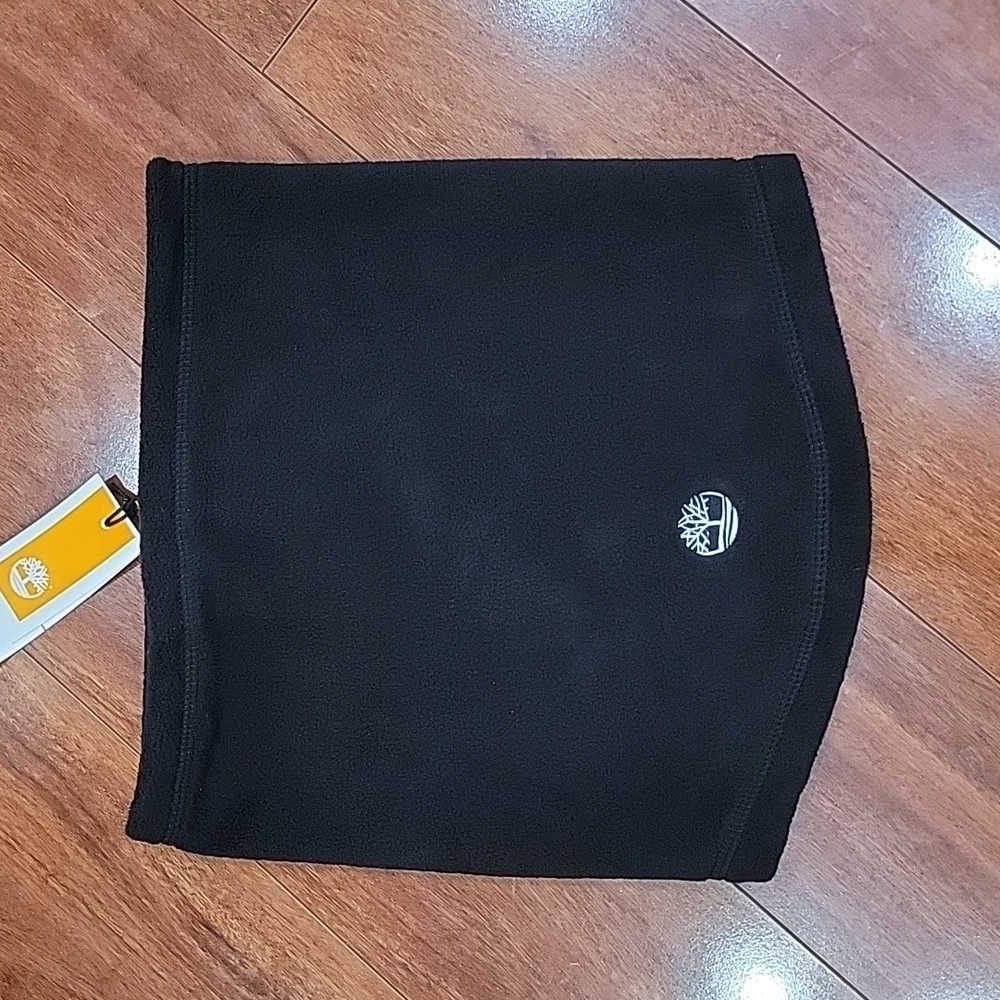 NWT UNISEX TIMBERLAND FLEECE GAITER.